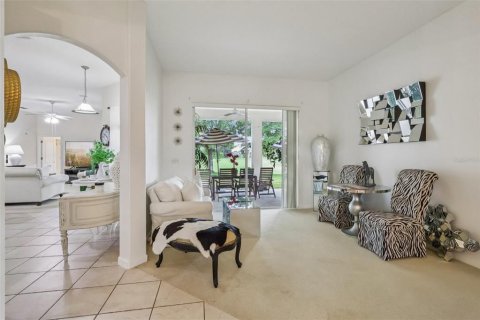 Casa en venta en Apopka, Florida, 5 dormitorios, 266.16 m2 № 2130020 - foto 6
