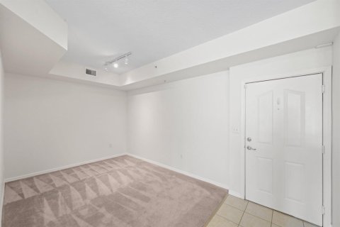 Condo in Delray Beach, Florida, 2 bedrooms № 2187665 - photo 11