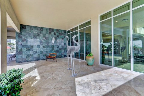 Condo in Riviera Beach, Florida, 2 bedrooms № 2146336 - photo 29