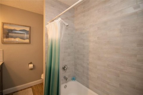 Apartment in Largo, Florida 3 bedrooms, 111.48 sq.m. № 2104636 - photo 22