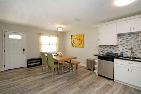 Apartment in Largo, Florida 3 bedrooms, 111.48 sq.m. № 2104636 - photo 12