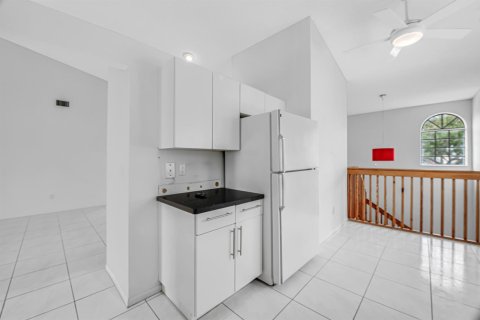 Condo in Boynton Beach, Florida, 3 bedrooms № 2399688 - photo 25