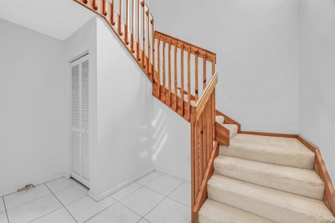 Condo in Boynton Beach, Florida, 3 bedrooms № 2399688 - photo 6