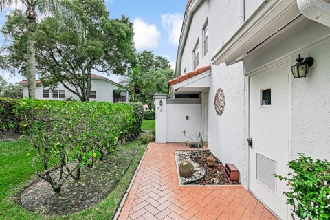 Condo in Boynton Beach, Florida, 3 bedrooms № 2399688 - photo 2