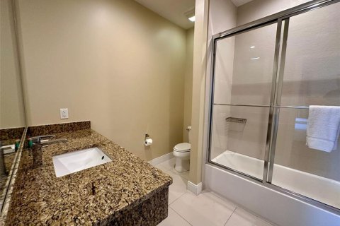 Adosado en venta en Kissimmee, Florida, 4 dormitorios, 235.79 m2 № 1845110 - foto 21