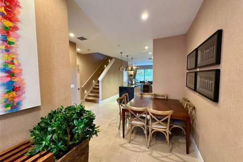 Adosado en venta en Kissimmee, Florida, 4 dormitorios, 235.79 m2 № 1845110 - foto 2