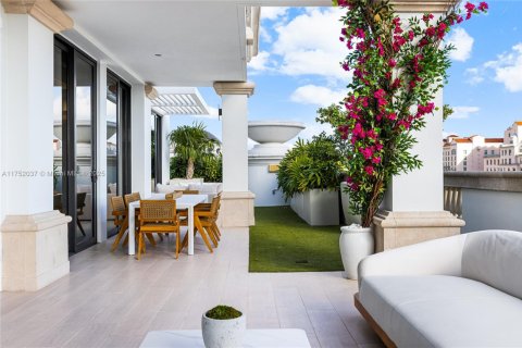 Condo in Coral Gables, Florida, 4 bedrooms  № 1499563 - photo 17