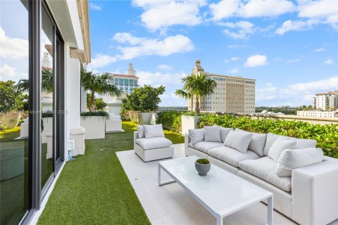 Condo in Coral Gables, Florida, 4 bedrooms  № 1499563 - photo 26