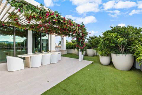 Condo in Coral Gables, Florida, 4 bedrooms  № 1499563 - photo 23