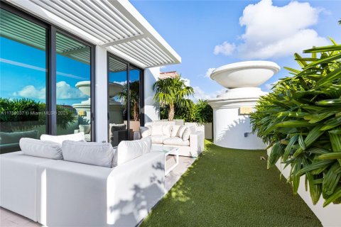 Condo in Coral Gables, Florida, 4 bedrooms  № 1499563 - photo 27