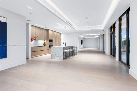 Condo in Coral Gables, Florida, 4 bedrooms  № 1499563 - photo 10