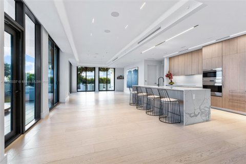 Condo in Coral Gables, Florida, 4 bedrooms  № 1499563 - photo 3