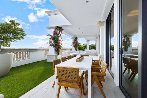 Condo in Coral Gables, Florida, 4 bedrooms  № 1499563 - photo 14