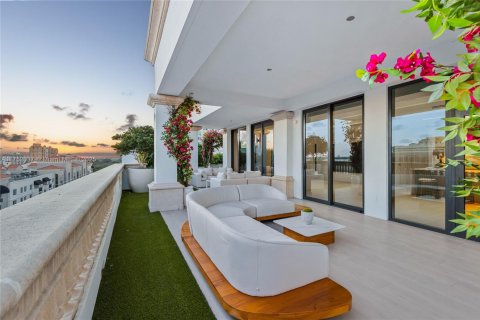 Condo in Coral Gables, Florida, 4 bedrooms  № 1499563 - photo 15