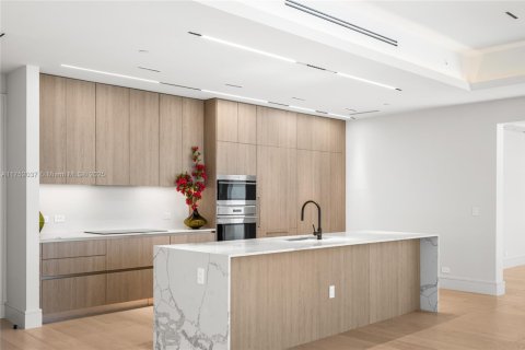 Condo in Coral Gables, Florida, 4 bedrooms  № 1499563 - photo 8