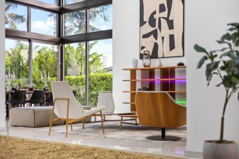 Villa ou maison à louer à Hallandale Beach, Floride: 6 chambres, 538.18 m2 № 2194483 - photo 11