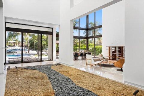 Villa ou maison à louer à Hallandale Beach, Floride: 6 chambres, 538.18 m2 № 2194483 - photo 9