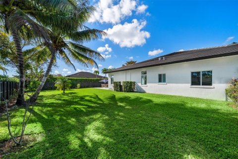 Casa en venta en Miami, Florida, 5 dormitorios, 359.07 m2 № 1999869 - foto 29