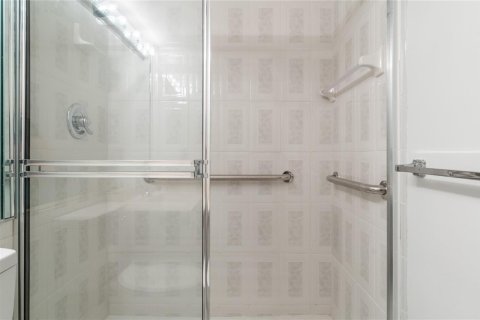 Condo in Pompano Beach, Florida, 2 bedrooms  № 2085707 - photo 26