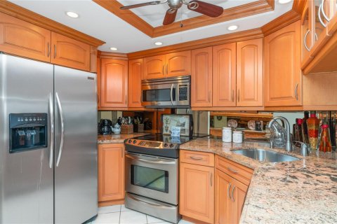 Condo in Pompano Beach, Florida, 2 bedrooms  № 2085707 - photo 24