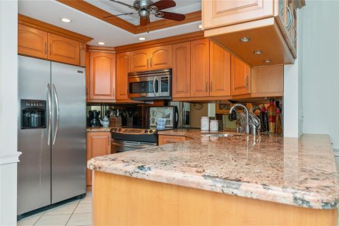 Condo in Pompano Beach, Florida, 2 bedrooms  № 2085707 - photo 22