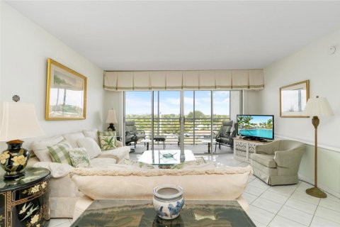 Condo in Pompano Beach, Florida, 2 bedrooms  № 2085707 - photo 27