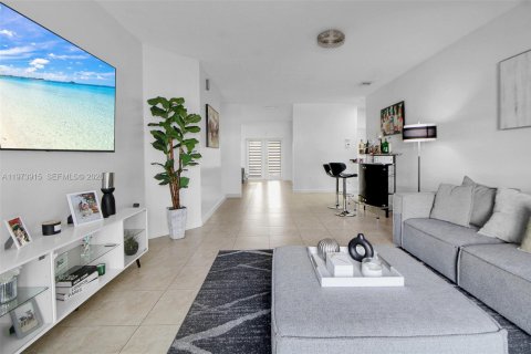 Casa en venta en Homestead, Florida, 3 dormitorios, 156.45 m2 № 2033643 - foto 4