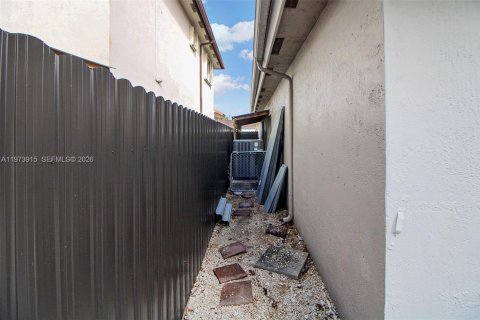 Casa en venta en Homestead, Florida, 3 dormitorios, 156.45 m2 № 2033643 - foto 20