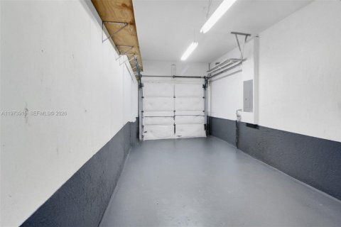 Casa en venta en Homestead, Florida, 3 dormitorios, 156.45 m2 № 2033643 - foto 25