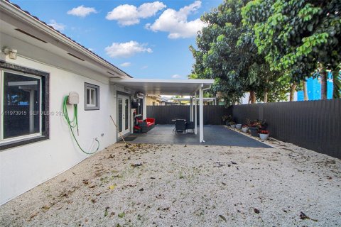 Casa en venta en Homestead, Florida, 3 dormitorios, 156.45 m2 № 2033643 - foto 19