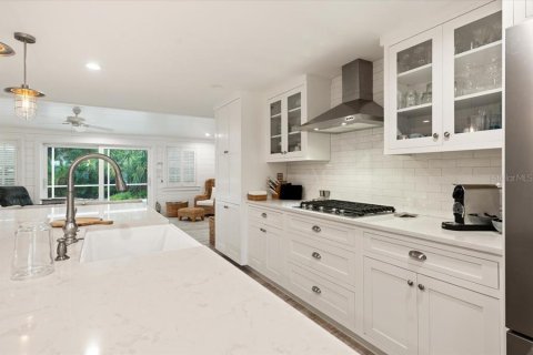 Купить виллу или дом в Сарасота, Флорида 8 комнат, 205.87м2, № 2266620 - фото 6