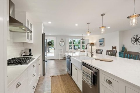 Купить виллу или дом в Сарасота, Флорида 8 комнат, 205.87м2, № 2266620 - фото 14