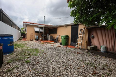 Villa ou maison à vendre à Hialeah, Floride: 3 chambres, 116.59 m2 № 1938907 - photo 26