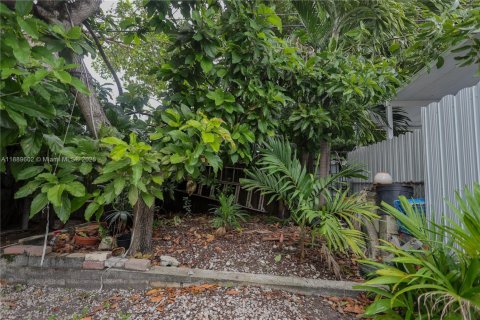 Villa ou maison à vendre à Hialeah, Floride: 3 chambres, 116.59 m2 № 1938907 - photo 28