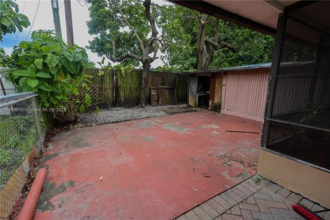 Villa ou maison à vendre à Hialeah, Floride: 3 chambres, 116.59 m2 № 1938907 - photo 24