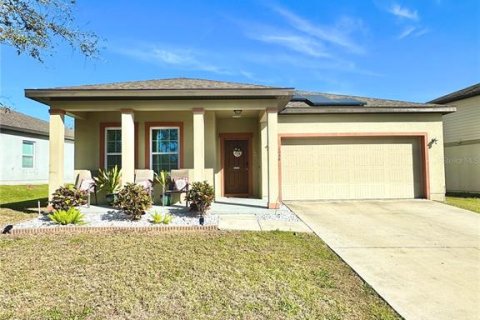 House in Lake Wales, Florida 3 bedrooms, 153.75 sq.m. № 1576432 - photo 1