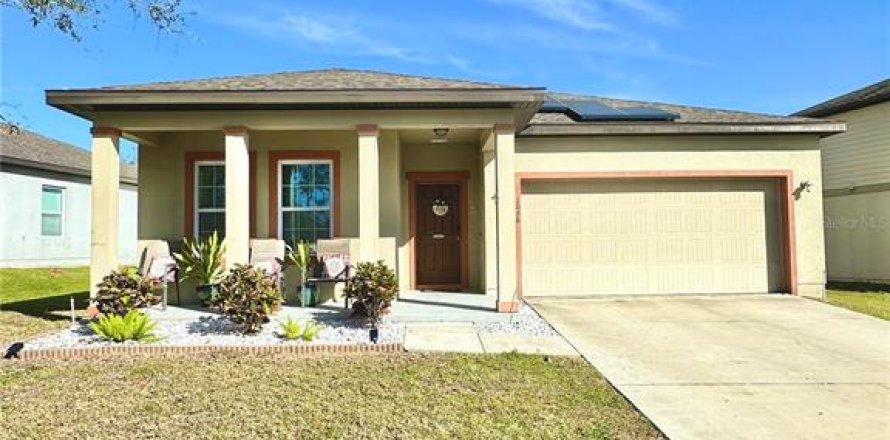 Casa en Lake Wales, Florida 3 dormitorios, 153.75 m2 № 1576432