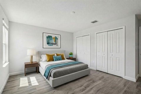 House in Kissimmee, Florida 5 bedrooms, 319.4 sq.m. № 2097163 - photo 24