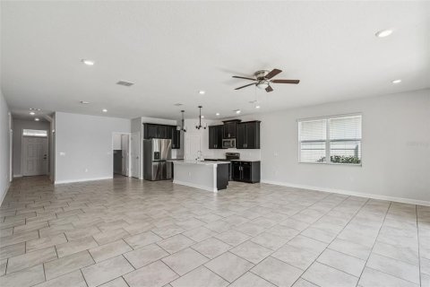 House in Kissimmee, Florida 5 bedrooms, 319.4 sq.m. № 2097163 - photo 11