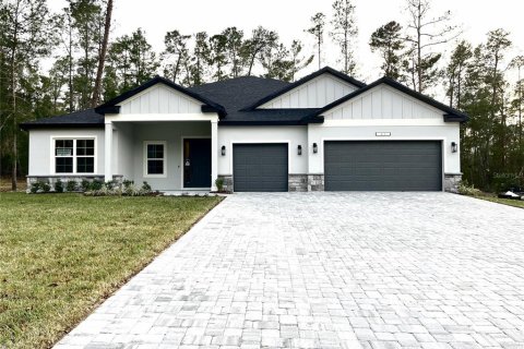 House in Dunnellon, Florida 4 bedrooms, 230.21 sq.m. № 2113093