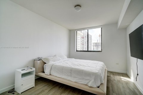 Снять в аренду кондоминиум в Майами, Флорида 2 спальни, 127.55м2, № 1970441 - фото 10