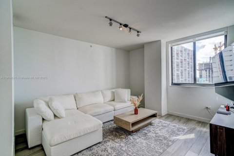 Снять в аренду кондоминиум в Майами, Флорида 2 спальни, 127.55м2, № 1970441 - фото 5