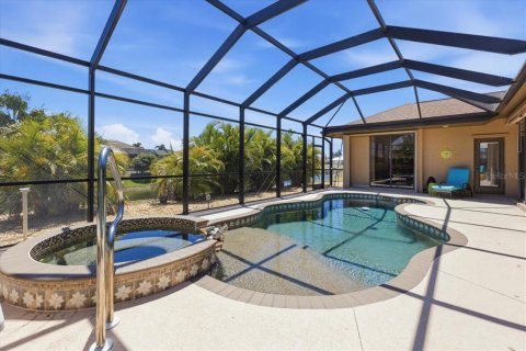 Casa en venta en Rotonda, Florida, 3 dormitorios, 224.17 m2 № 2151654 - foto 2