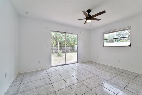 Propiedad comercial en venta en Largo, Florida, 4 dormitorios, 197.7 m2 № 2430585 - foto 13