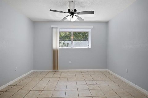 Propiedad comercial en venta en Largo, Florida, 4 dormitorios, 197.7 m2 № 2430585 - foto 29