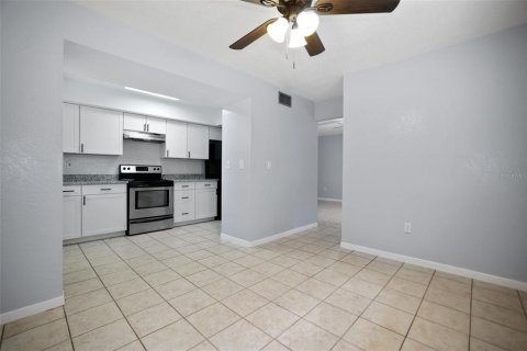 Propiedad comercial en venta en Largo, Florida, 4 dormitorios, 197.7 m2 № 2430585 - foto 28