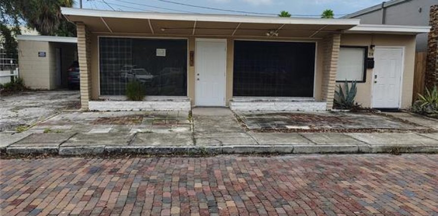 Immobilier commercial à Largo, Floride 245.63 m2 № 1905616