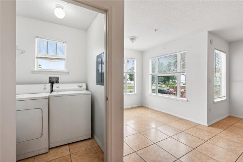 Condo in Kissimmee, Florida, 2 bedrooms № 2102657 - photo 22