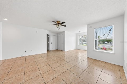 Condo in Kissimmee, Florida, 2 bedrooms № 2102657 - photo 6