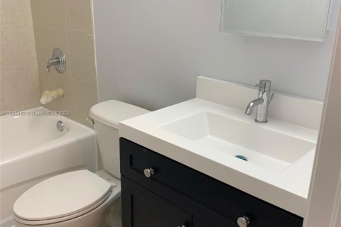 Copropriété à vendre à Doral, Floride: 2 chambres, 84.54 m2 № 1930628 - photo 17